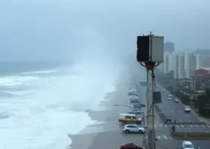 fortes ventos em São Vicente, SP